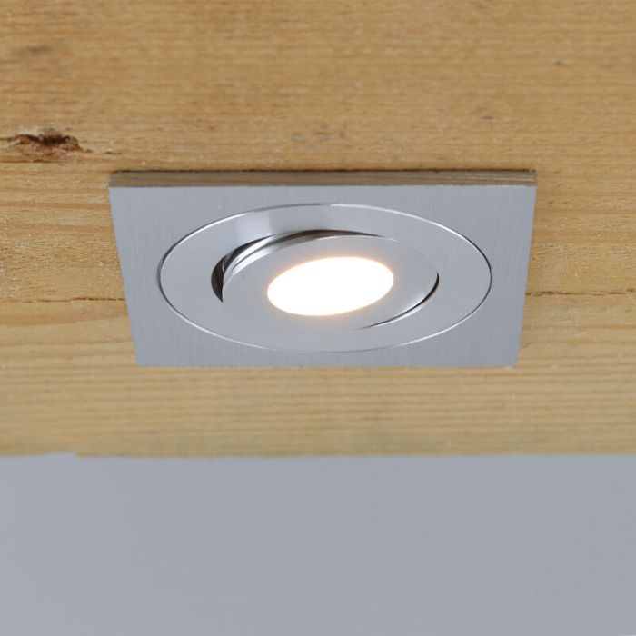 7 spots veranda orientable Rona carré, IP44, avec kit de connexion et télécommande, chromé