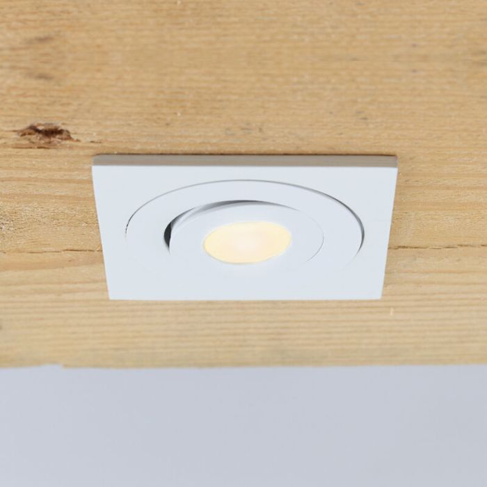 7 spots veranda orientable Rona carré, IP44, avec kit de connexion et télécommande, blanc
