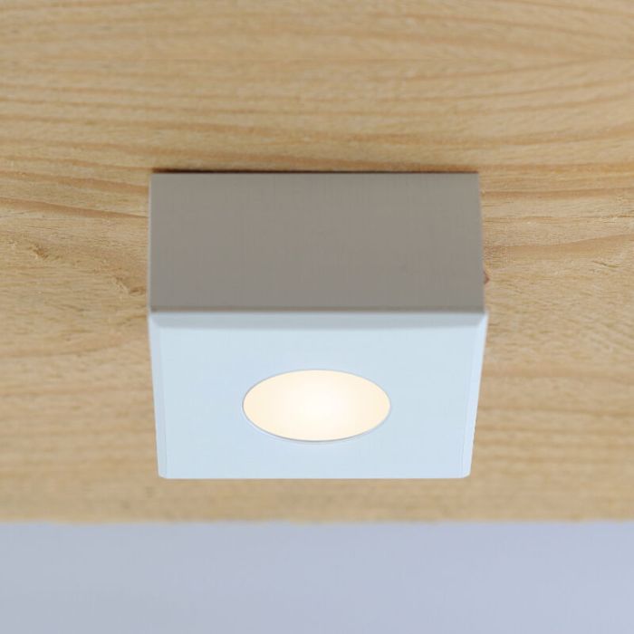 8 spots en saillie veranda carrés blancs Fredo, IP44, avec kit de connexion et télécommande